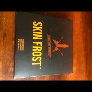 Jeffree Star exclusive highlighter